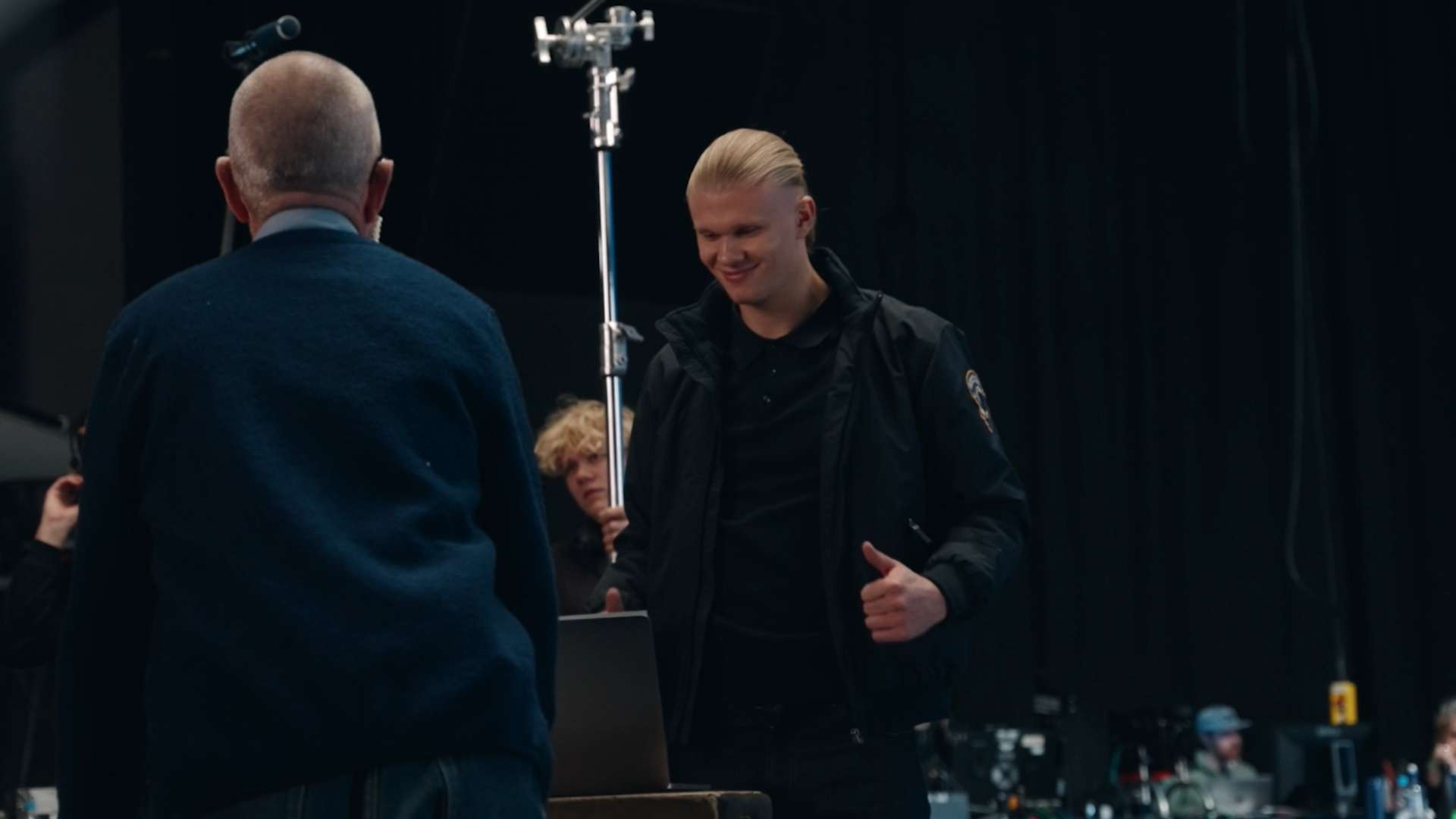 具備扛起球 具備扛起球